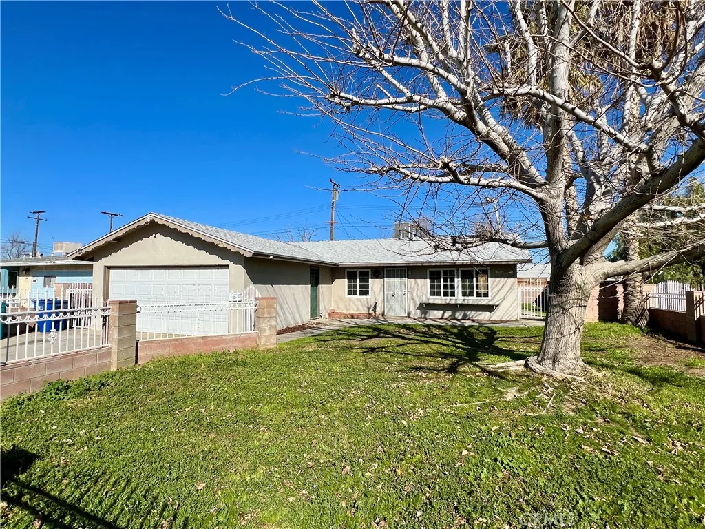 2111 E Avenue Q1, Palmdale, California 93550 home-pic-1