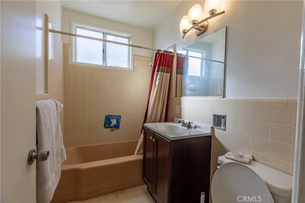 10428 Hopland St, Bellflower, California 90706 home-pic-19