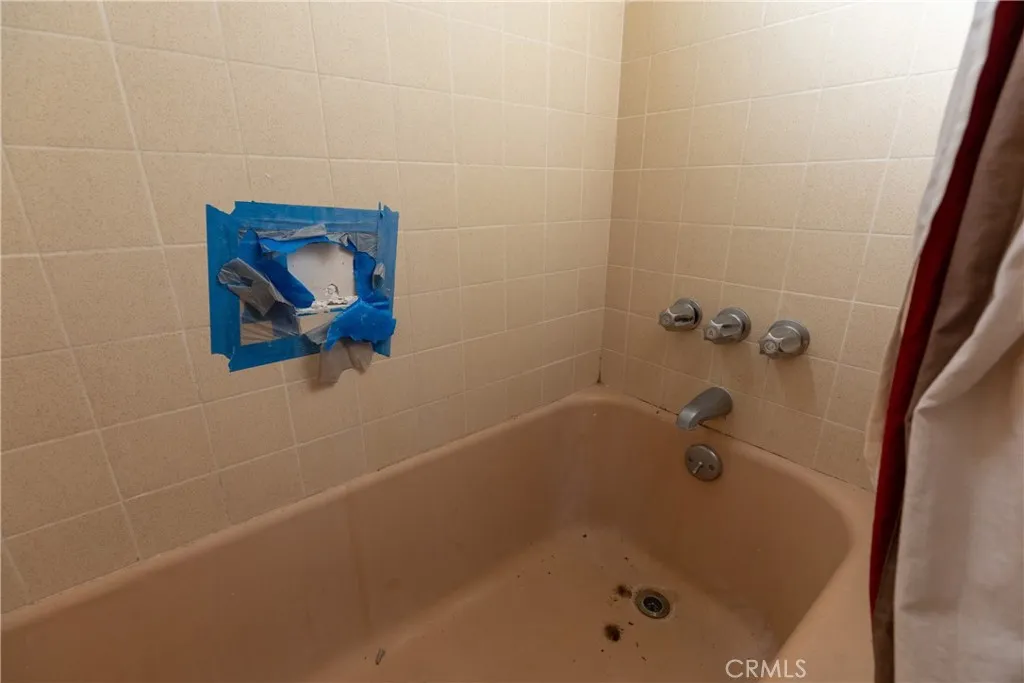 10428 Hopland St, Bellflower, California 90706 home-pic-20