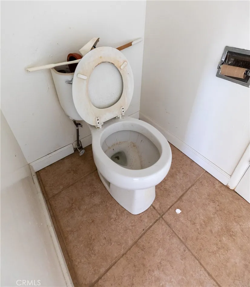 10428 Hopland St, Bellflower, California 90706 home-pic-12