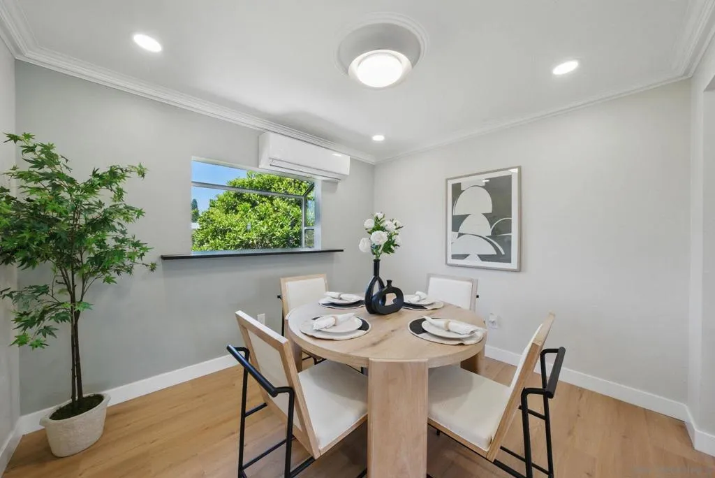 5460 Gilbert Dr, San Diego, California 92115 home-pic-8