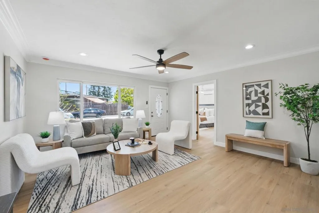 5460 Gilbert Dr, San Diego, California 92115 home-pic-6