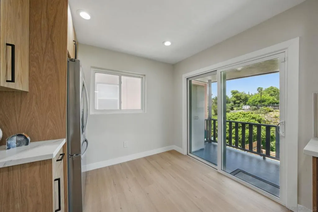 5460 Gilbert Dr, San Diego, California 92115 home-pic-14