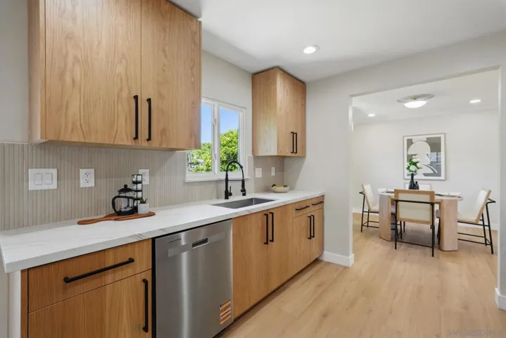 5460 Gilbert Dr, San Diego, California 92115
