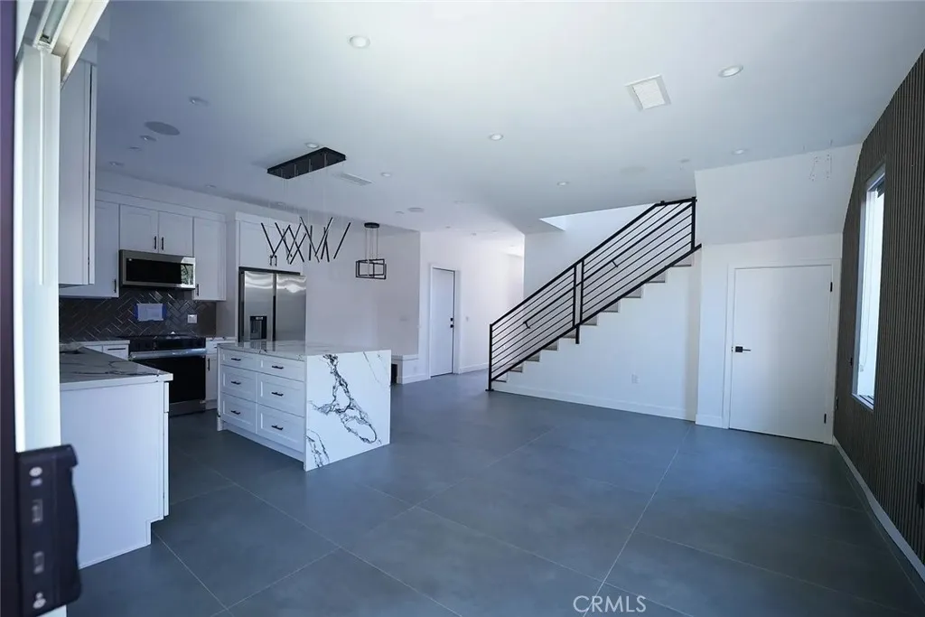 8034, Sun Valley, California 91352 home-pic-10