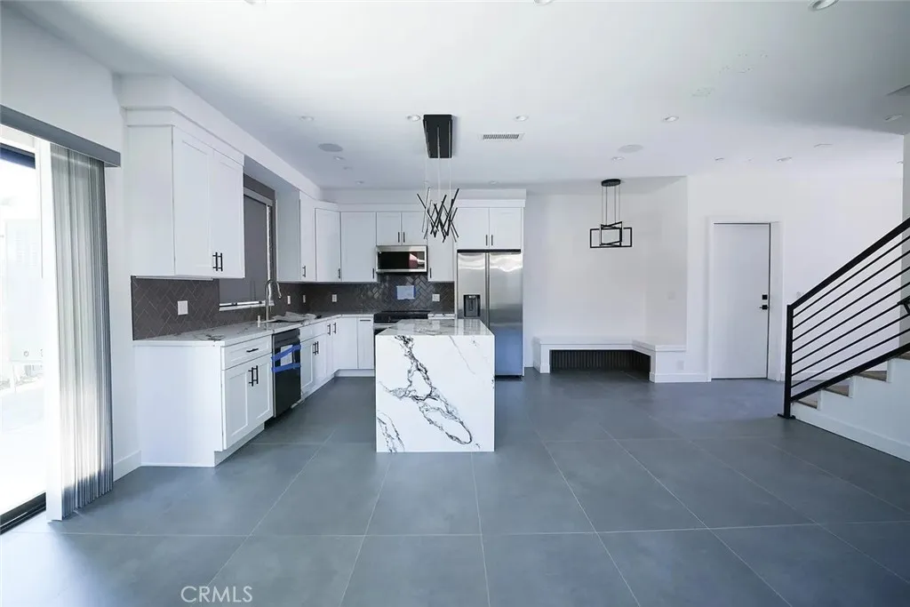 8034, Sun Valley, California 91352 home-pic-13