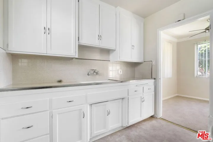 3144 S. Barrington - Unit G -