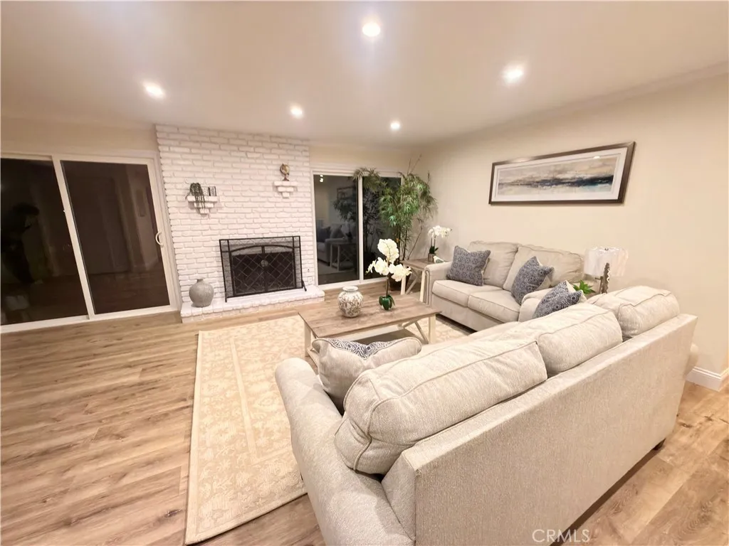 912 W 11th 4, San Pedro, California 90731 home-pic-4