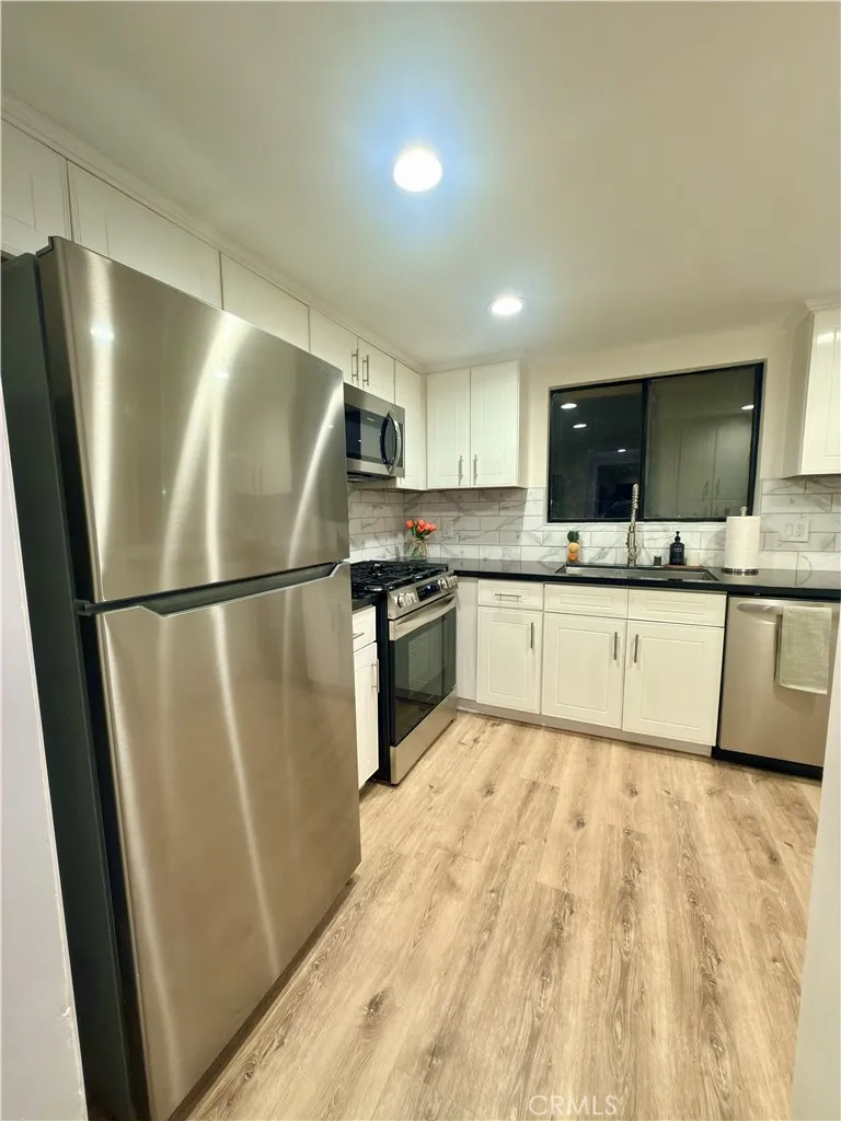 912 W 11th 4, San Pedro, California 90731 home-pic-7