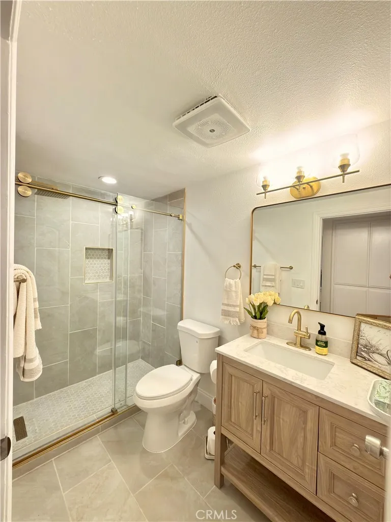 912 W 11th 4, San Pedro, California 90731 home-pic-14