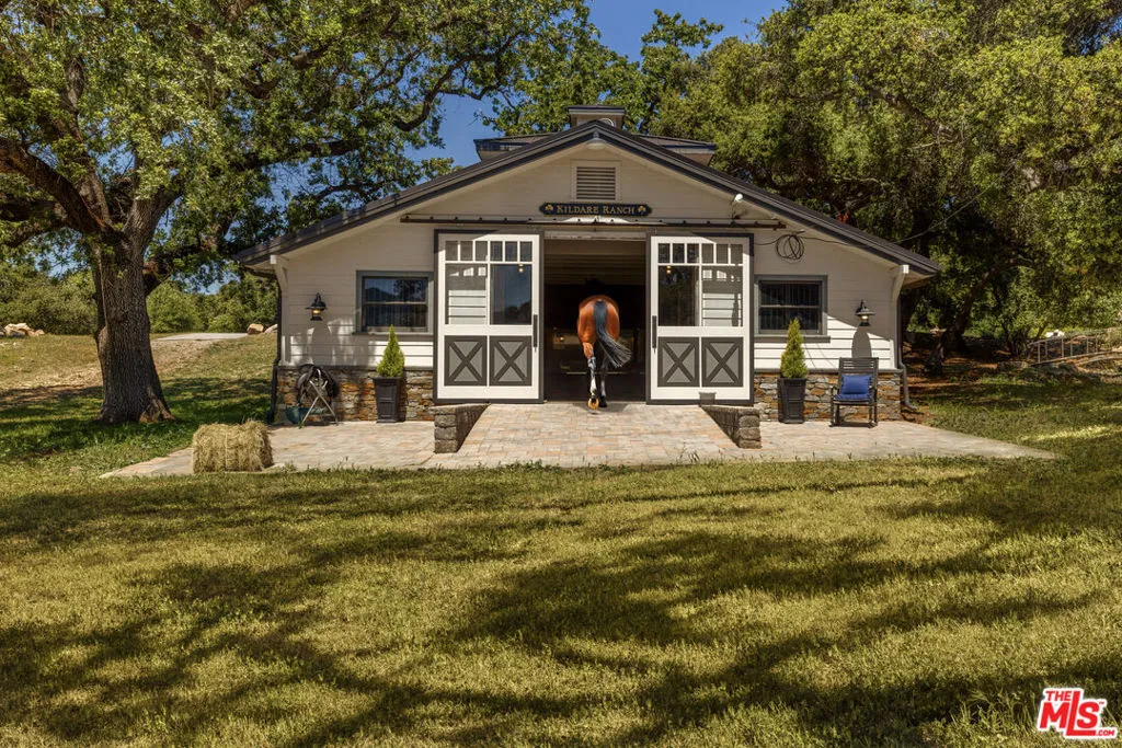 1697 W Potrero Road, Westlake Village, California 91361 home-pic-65