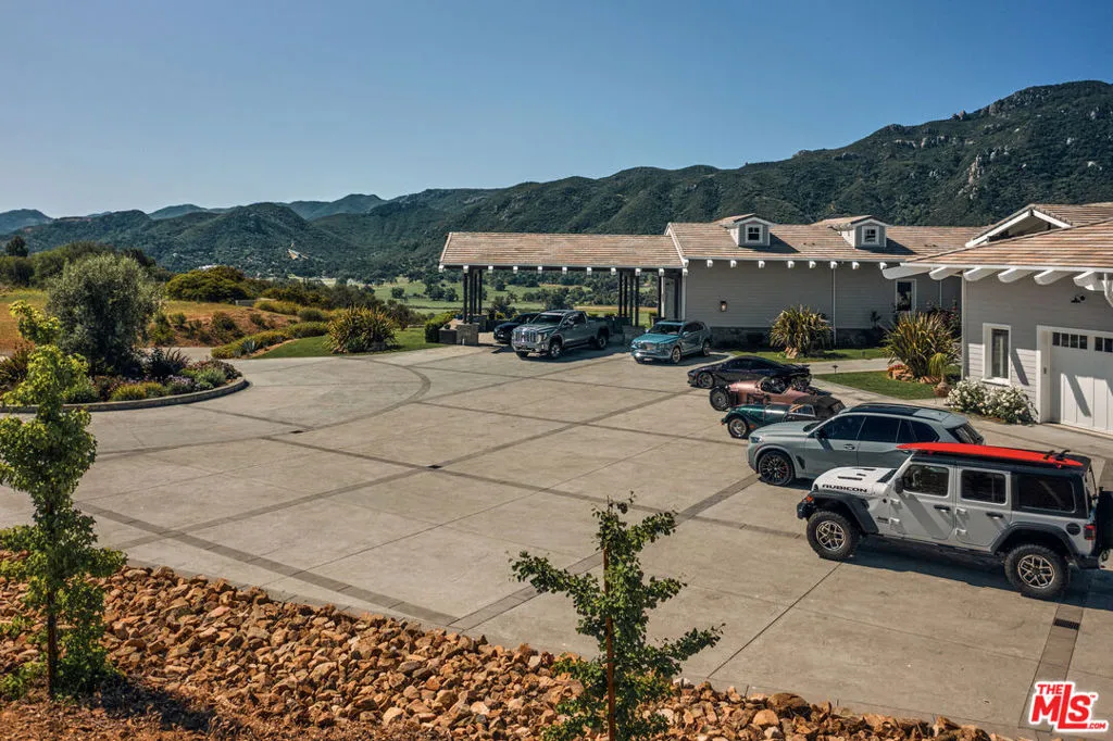 1697 W Potrero Road, Westlake Village, California 91361 home-pic-6