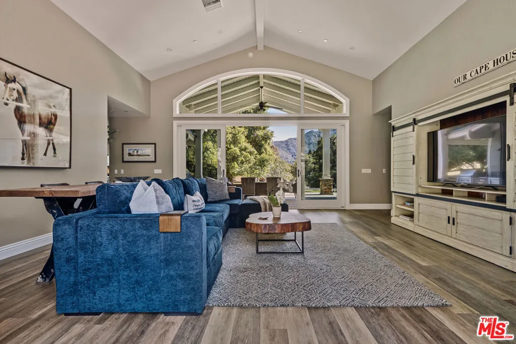 1697 W Potrero Road, Westlake Village, California 91361 home-pic-53