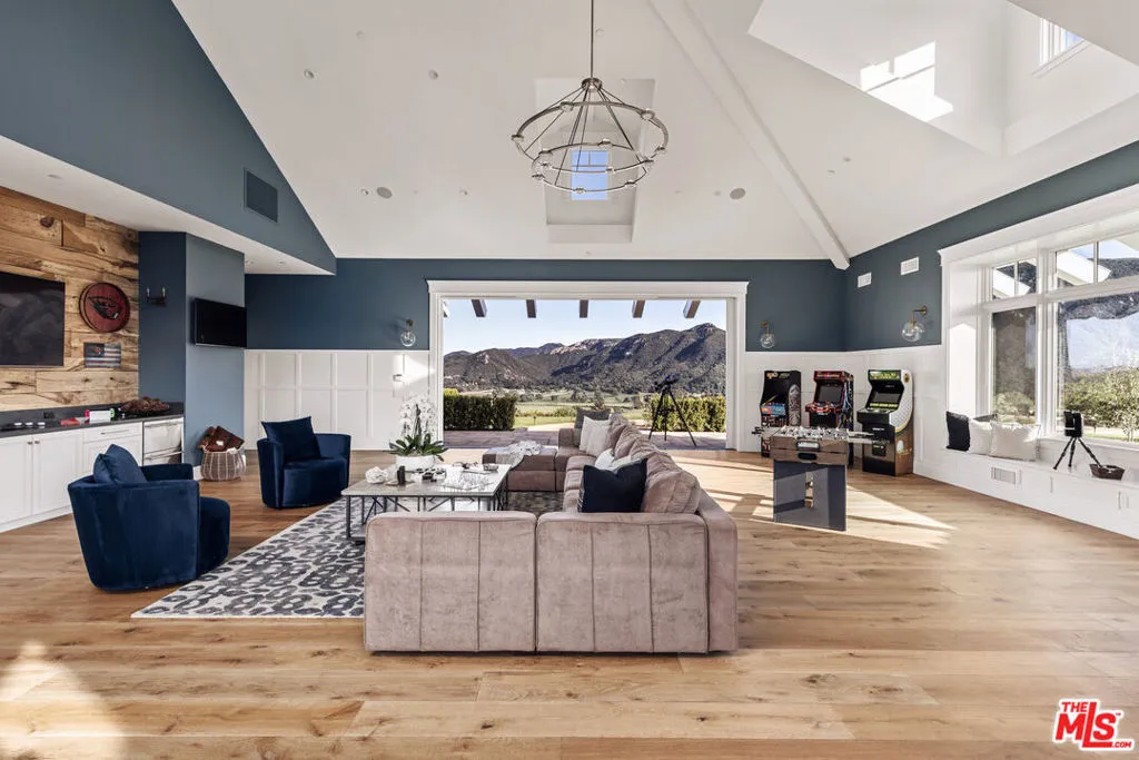 1697 W Potrero Road, Westlake Village, California 91361 home-pic-17