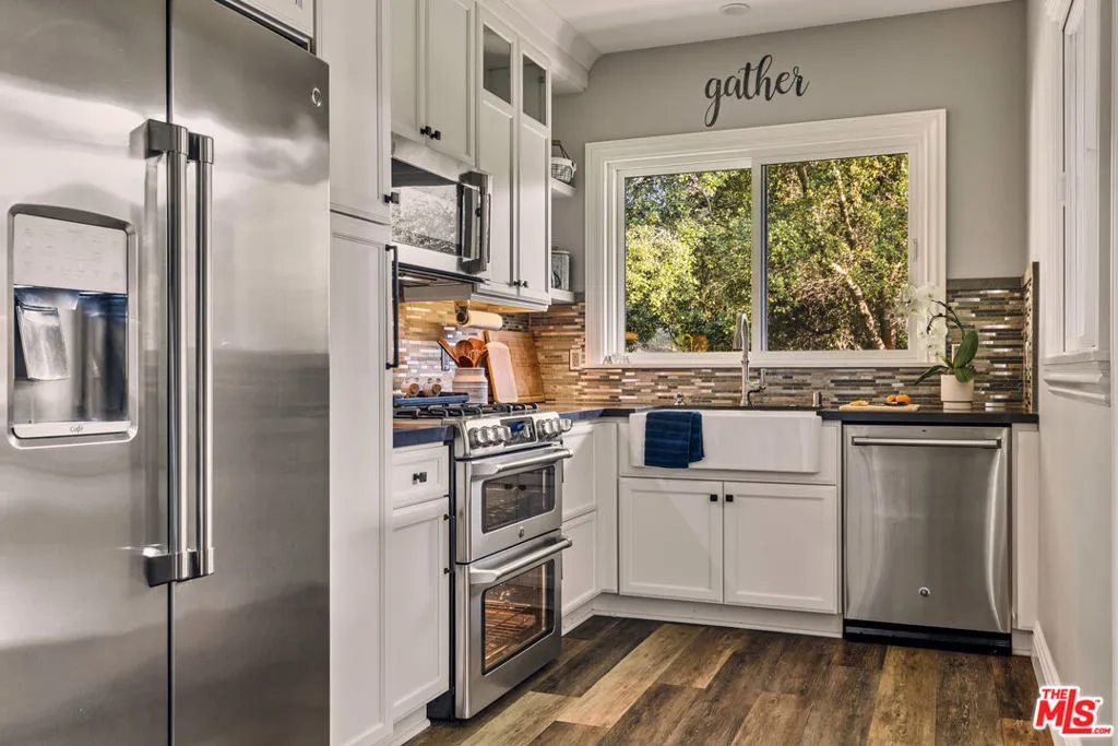 1697 W Potrero Road, Westlake Village, California 91361 home-pic-57