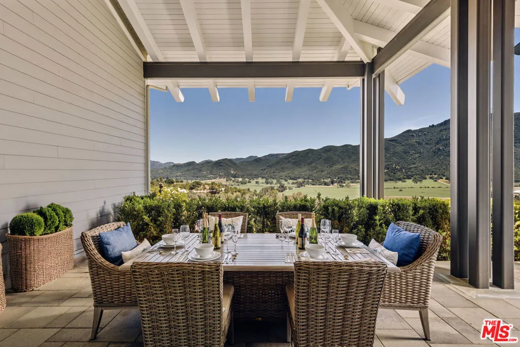 1697 W Potrero Road, Westlake Village, California 91361 home-pic-11
