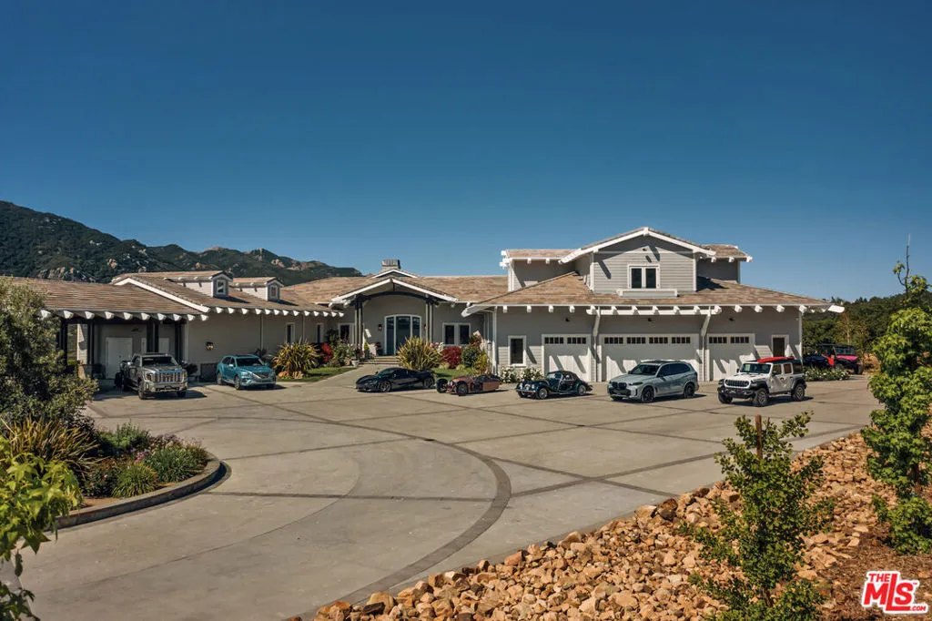 1697 W Potrero Road, Westlake Village, California 91361 home-pic-5