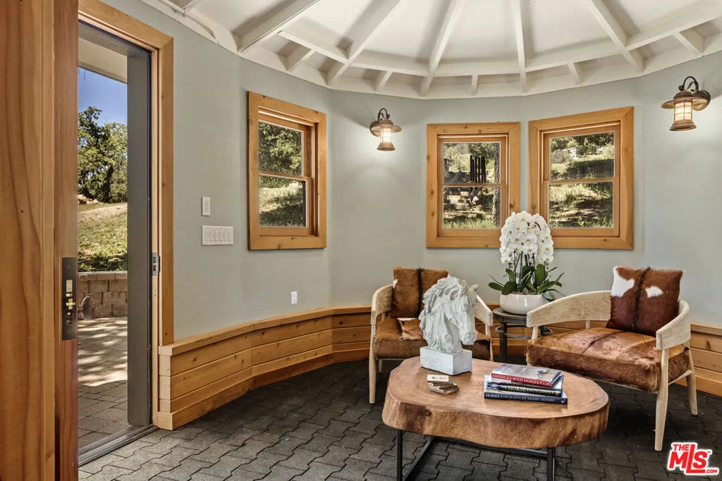 1697 W Potrero Road, Westlake Village, California 91361 home-pic-62