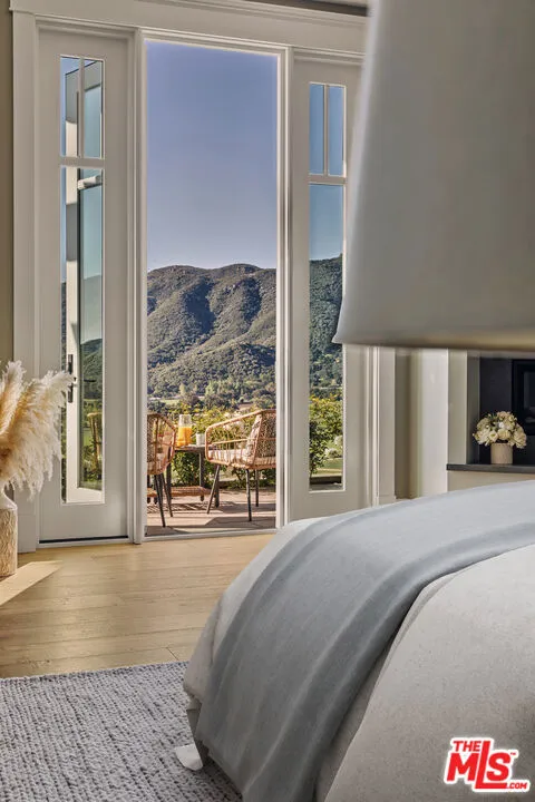 1697 W Potrero Road, Westlake Village, California 91361 home-pic-24