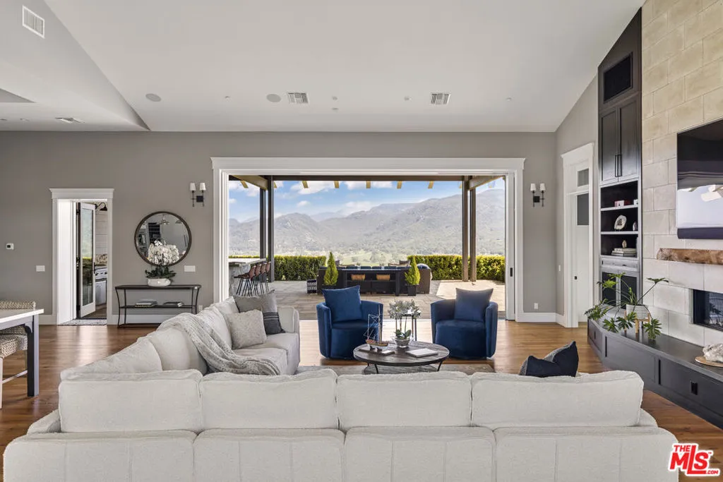 1697 W Potrero Road, Westlake Village, California 91361 home-pic-15