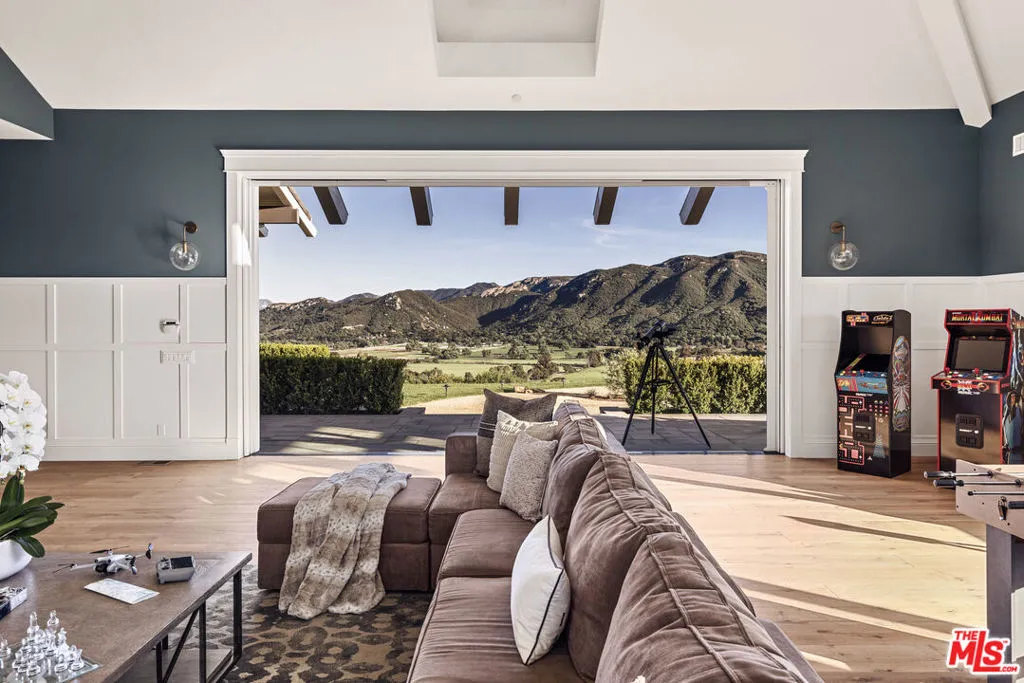 1697 W Potrero Road, Westlake Village, California 91361 home-pic-18