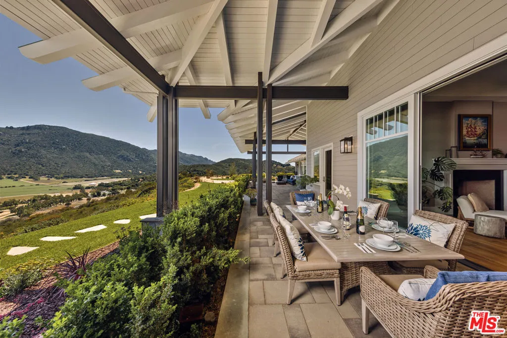 1697 W Potrero Road, Westlake Village, California 91361 home-pic-12