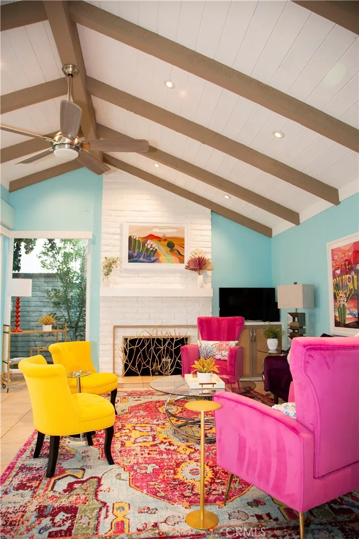 2542 Miramonte E B, Palm Springs, California 92264 home-pic-8