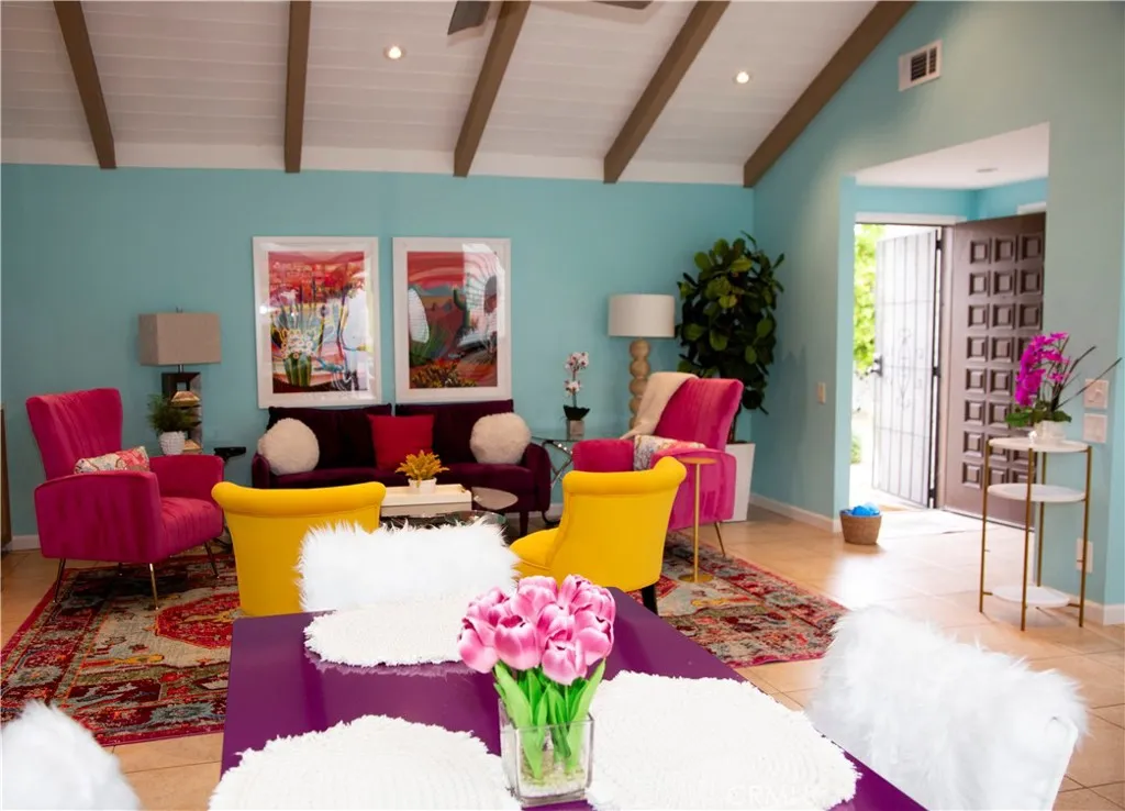 2542 Miramonte E B, Palm Springs, California 92264 home-pic-9