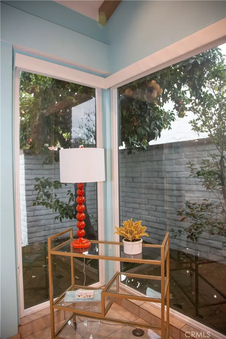2542 Miramonte E B, Palm Springs, California 92264 home-pic-15