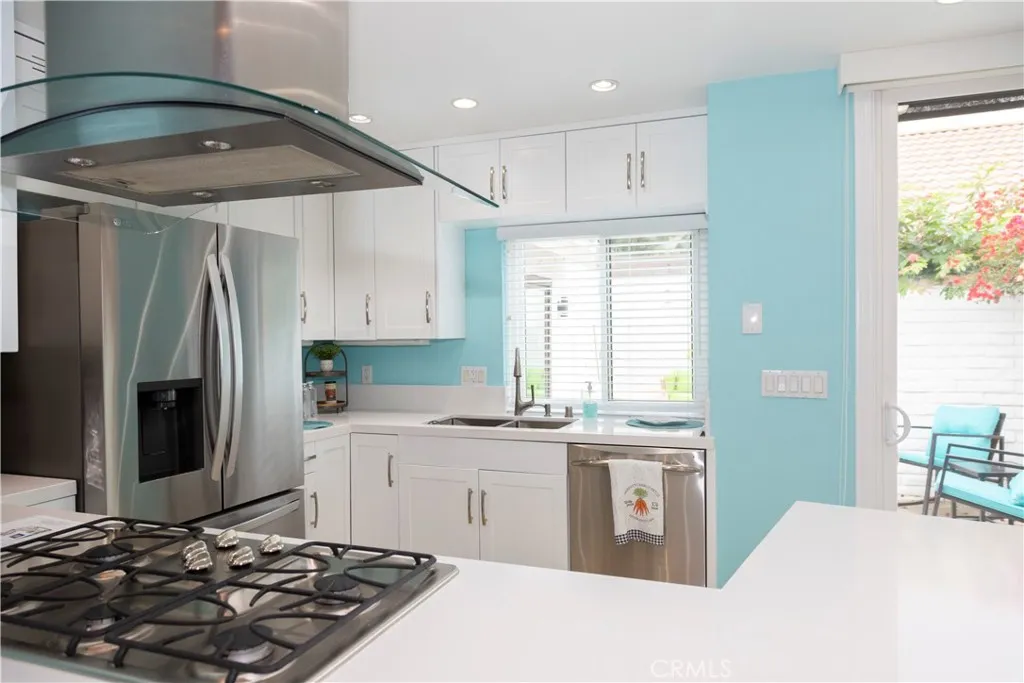 2542 Miramonte E B, Palm Springs, California 92264 home-pic-13
