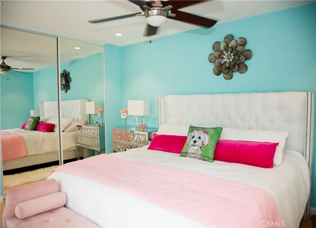 2542 Miramonte E B, Palm Springs, California 92264 home-pic-18