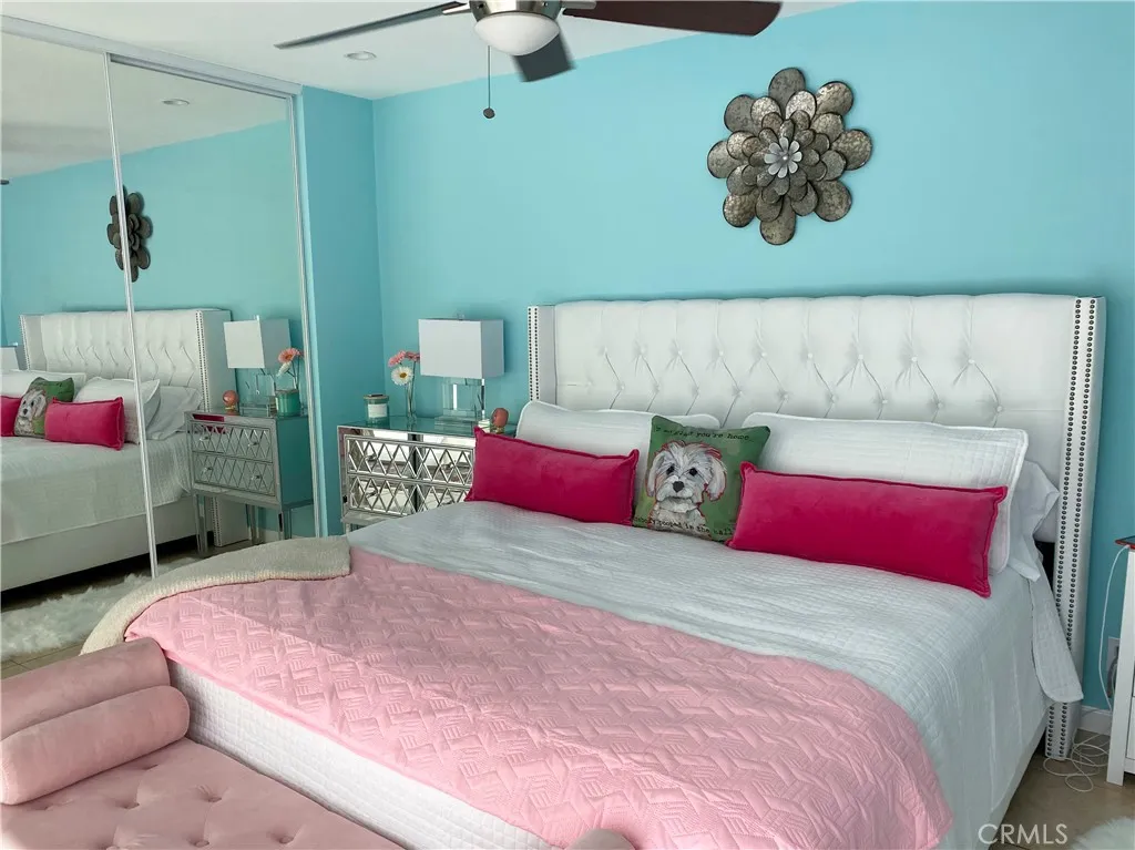 2542 Miramonte E B, Palm Springs, California 92264 home-pic-19