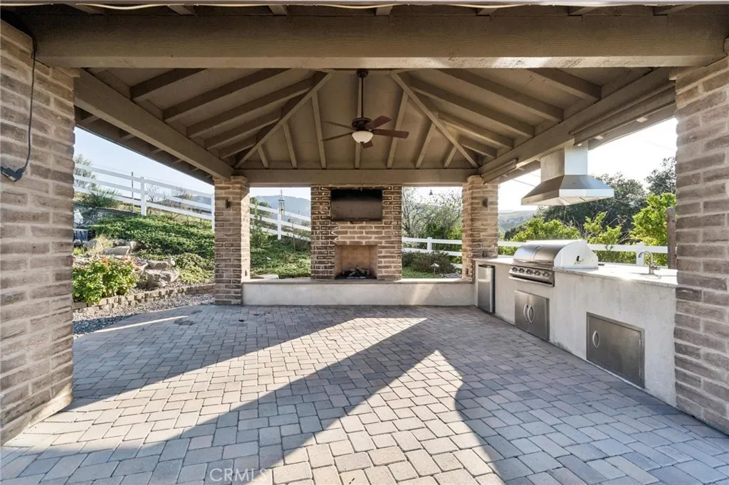 15930 Mandalay Road, Canyon Country, California 91387 home-pic-56