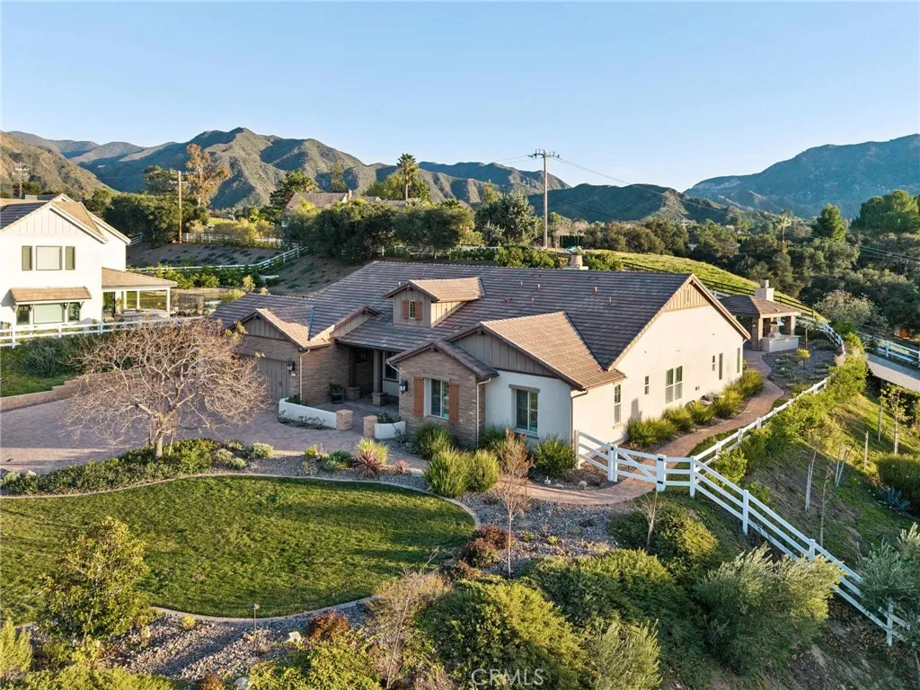 15930 Mandalay Road, Canyon Country, California 91387 home-pic-3