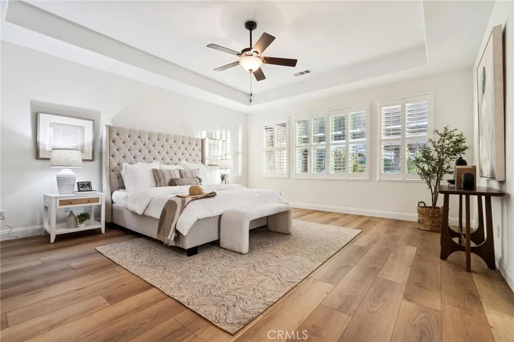15930 Mandalay Road, Canyon Country, California 91387 home-pic-32