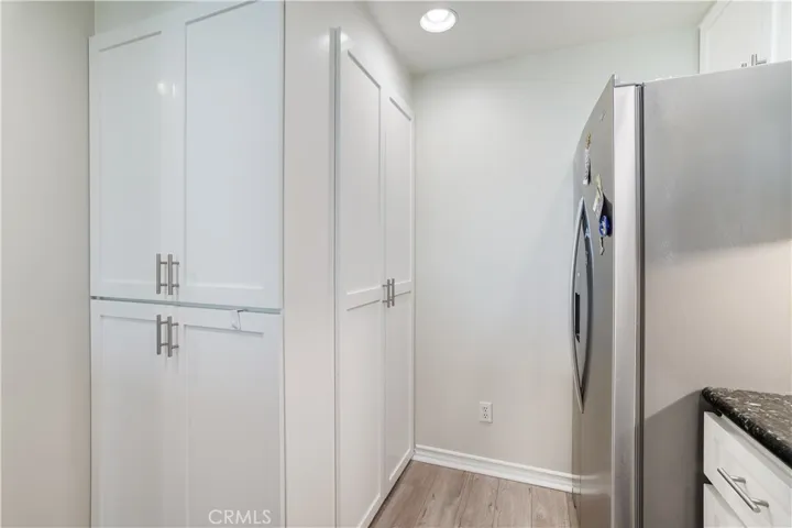 2243 Martin 217, Irvine, California 92612