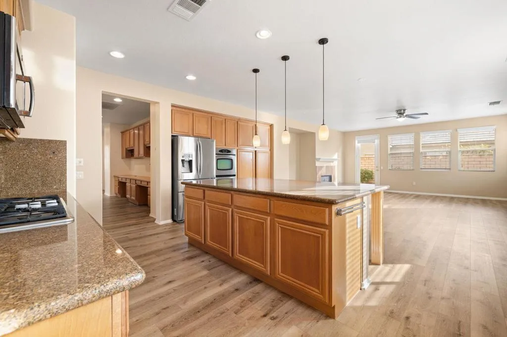 37576 Breydon Street, Indio, California 92203 home-pic-8