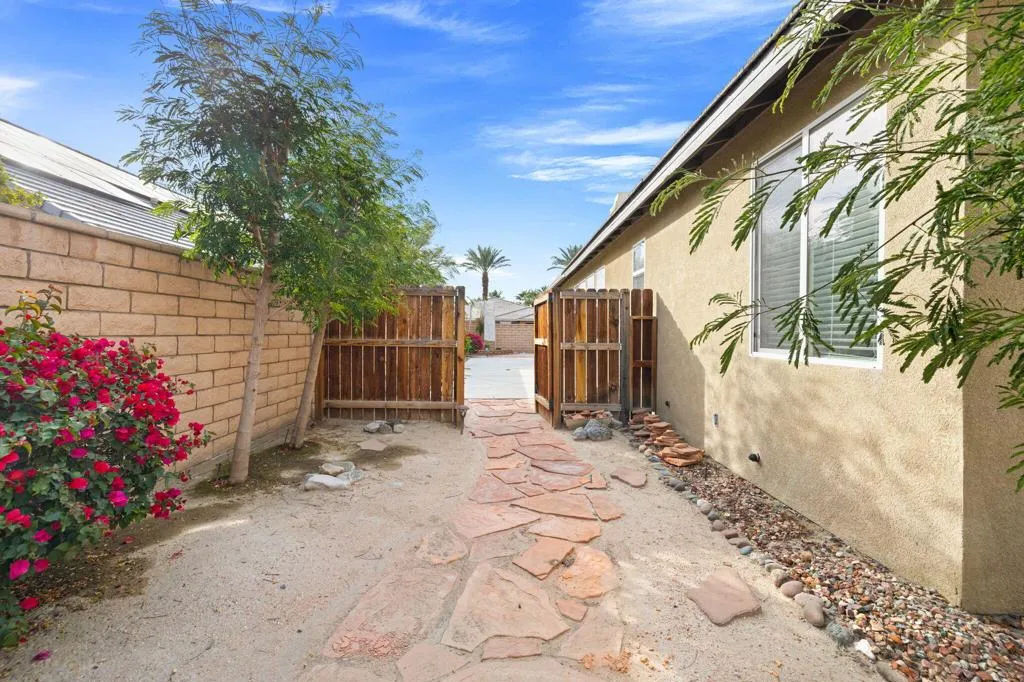 37576 Breydon Street, Indio, California 92203 home-pic-33