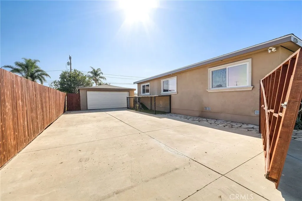 1126 Fiat Street, Torrance, California 90502 home-pic-42