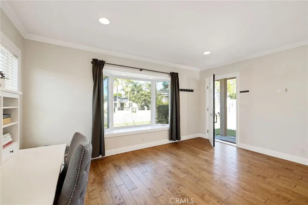 1126 Fiat Street, Torrance, California 90502 home-pic-6