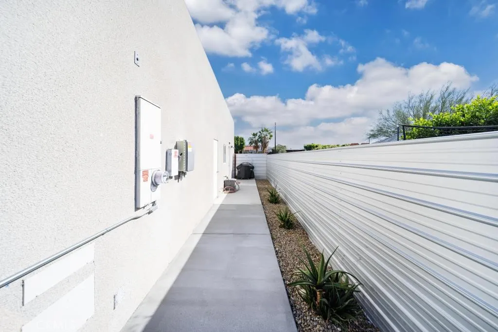 13645 Quinta, Desert Hot Springs, California 92240 home-pic-25