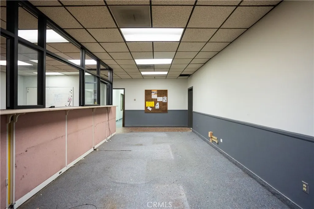 802 N E, San Bernardino, California 92410 — photo 4