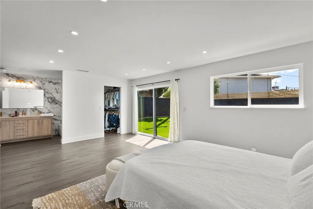 2282 Brentwood Street, Simi Valley, California 93063 home-pic-16