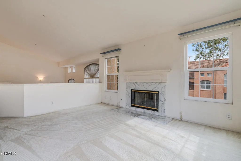 805 Moby Dick Lane, Oxnard, California 93030 home-pic-6