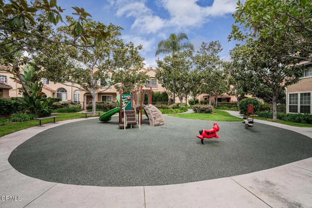805 Moby Dick Lane, Oxnard, California 93030 home-pic-30