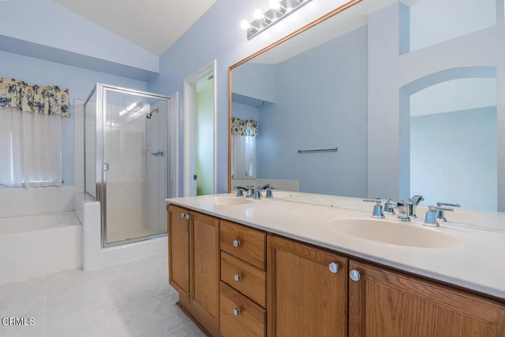 805 Moby Dick Lane, Oxnard, California 93030 home-pic-15
