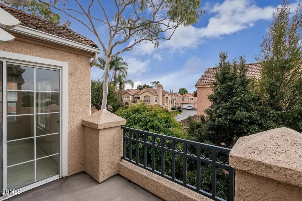 805 Moby Dick Lane, Oxnard, California 93030 home-pic-12