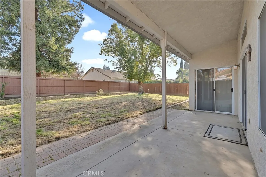 8590 N Sierra Vista, Fresno, California 93720 home-pic-22