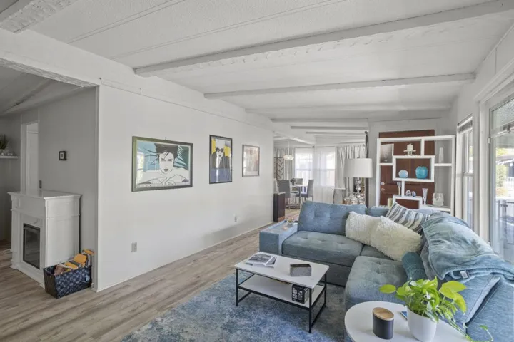 7-web-or-mls-246-laredo-dr