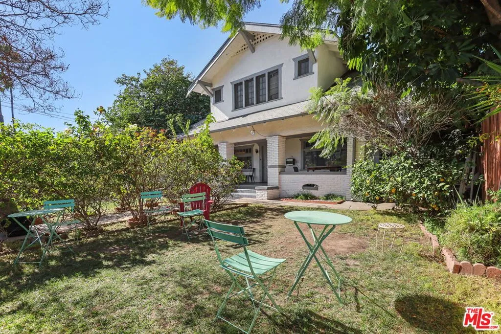 1807 N Van Ness Avenue, Los Angeles, California 90028 home-pic-1